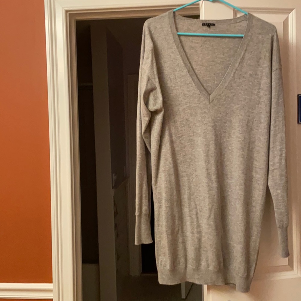 Theory cashmere v neck sweater